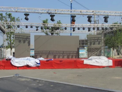 LED全彩顯示屏能否使用太陽能？